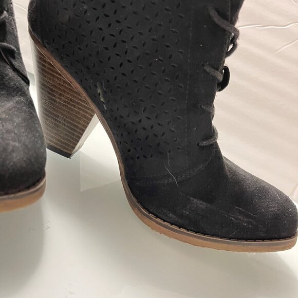 MIA Women's Black Faux Suede Lace Up Chunky Heel Ankle Booties Size 9 - Picture 8 of 10